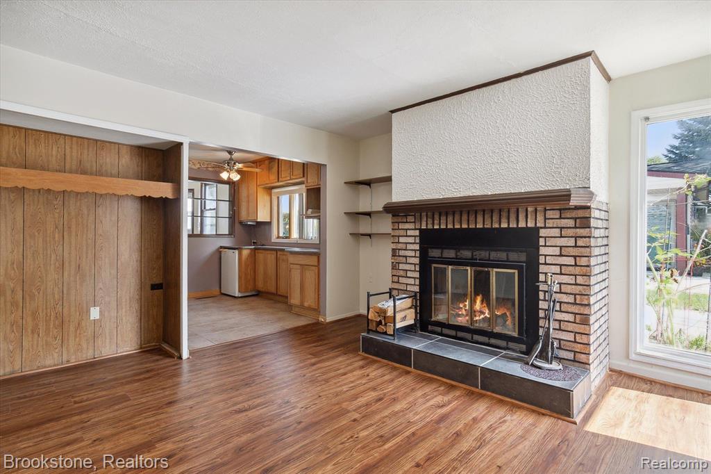 1615 Grove Road Ypsilanti, MI 48198 - Photo 3 of 25 Gallery Image 3