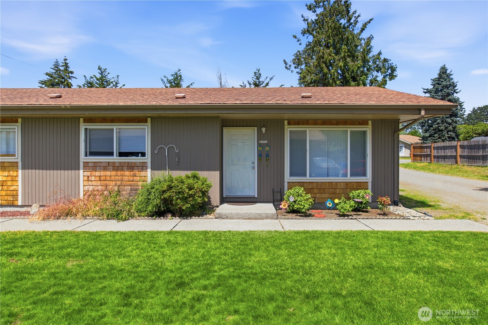 8303 John Dower Road Southwest Lakewood, WA 98499 - Photo 6 of 27