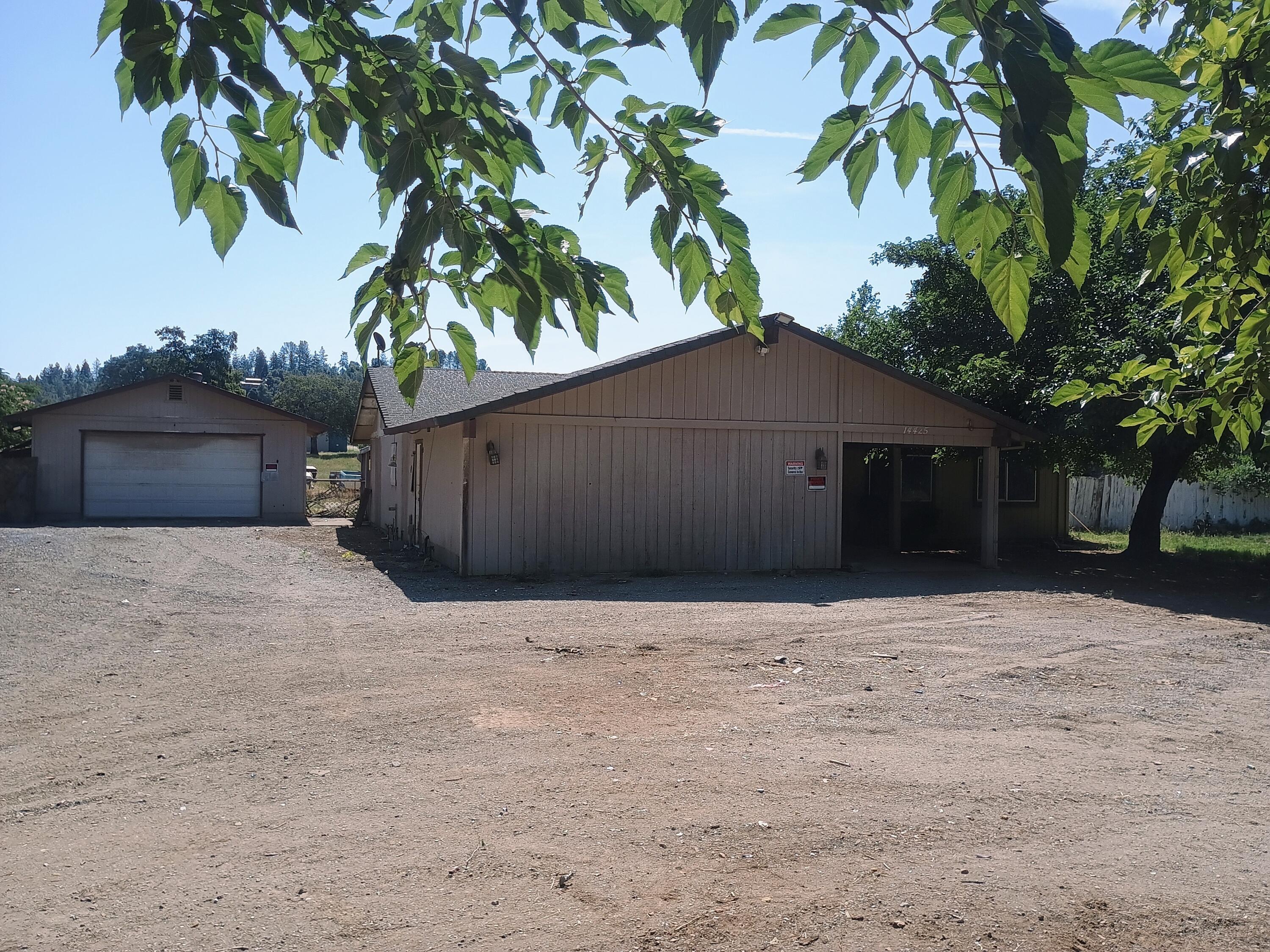 14425 Holiday Road Redding, CA 96003 - Photo 15 of 28 holfntt