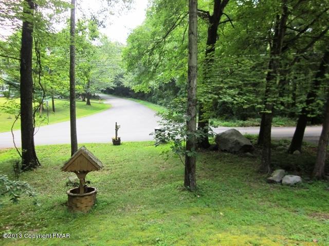 1483 Brislin Road Stroudsburg, PA 18360 - Photo 13 of 37