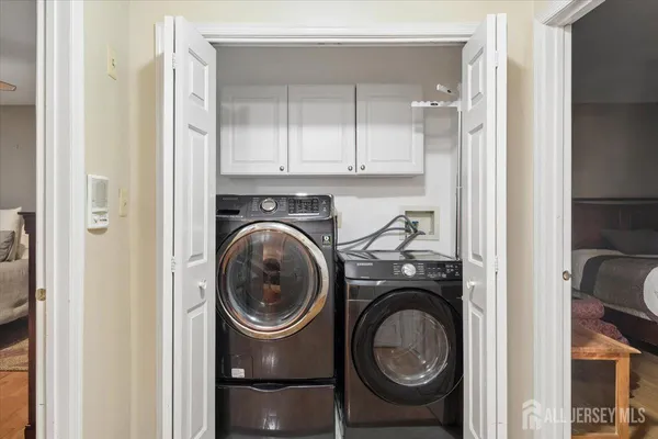 $965,000 | 15 Congress Lane, South River, NJ 08882