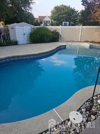 $965,000 | 15 Congress Lane, South River, NJ 08882