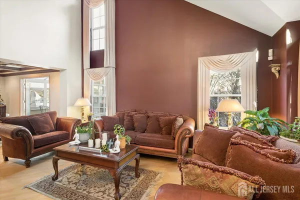 $965,000 | 15 Congress Lane, South River, NJ 08882