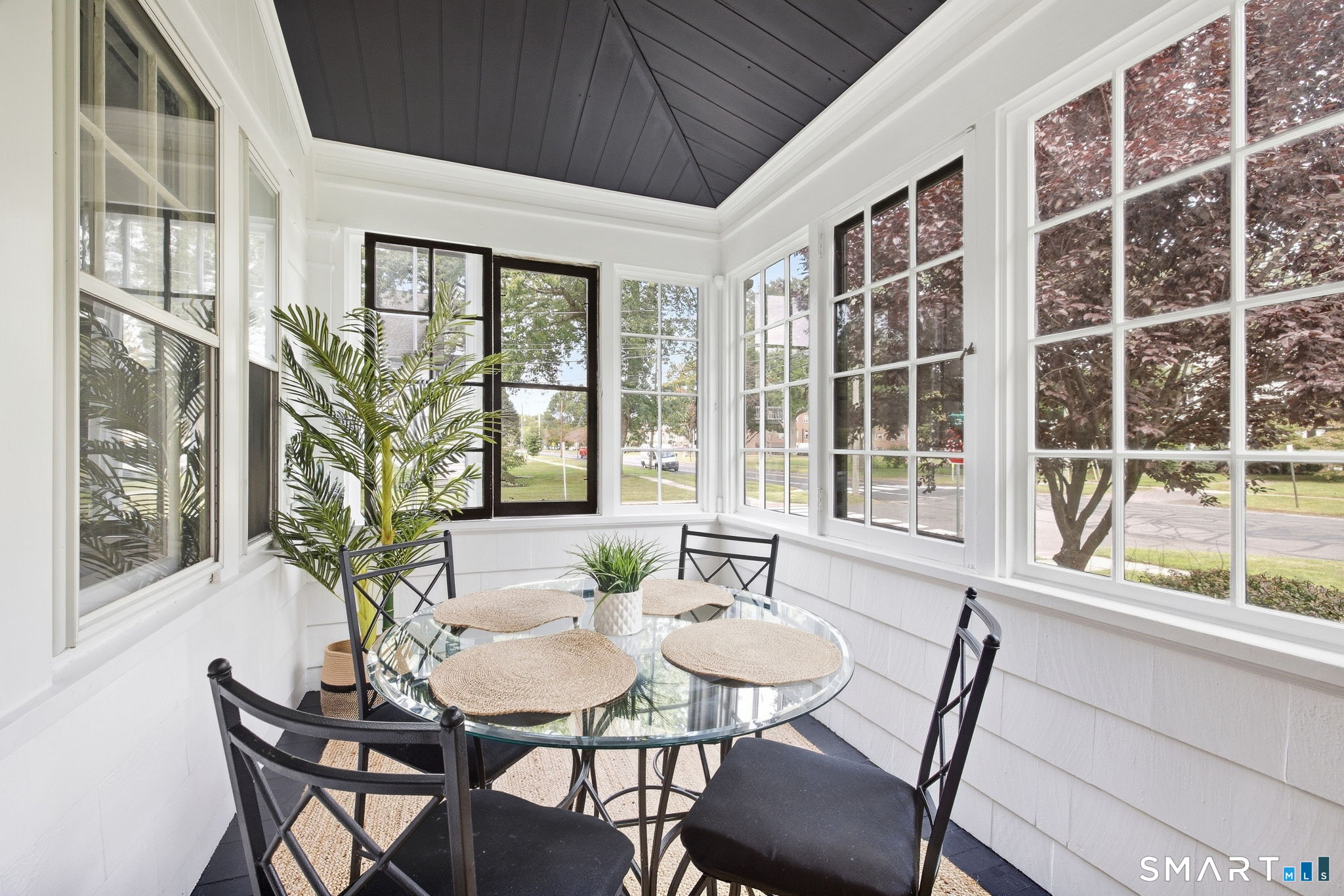 33 State Street Wethersfield, CT 06109 - Photo 4 of 40 Gallery Image 4