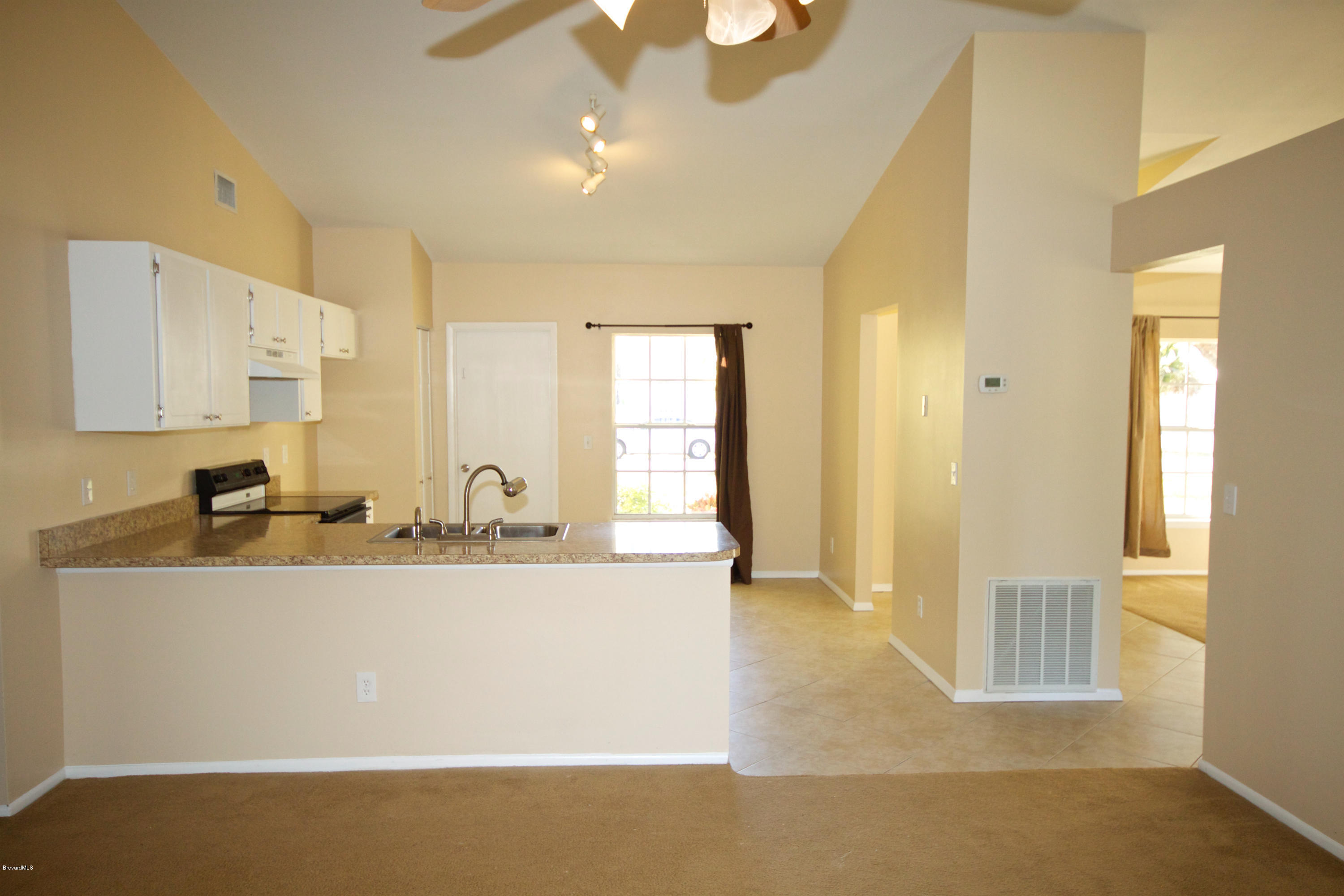 6469 Hudson Road Cocoa, FL 32927 - Photo 2 of 10 Kitchen/Family room