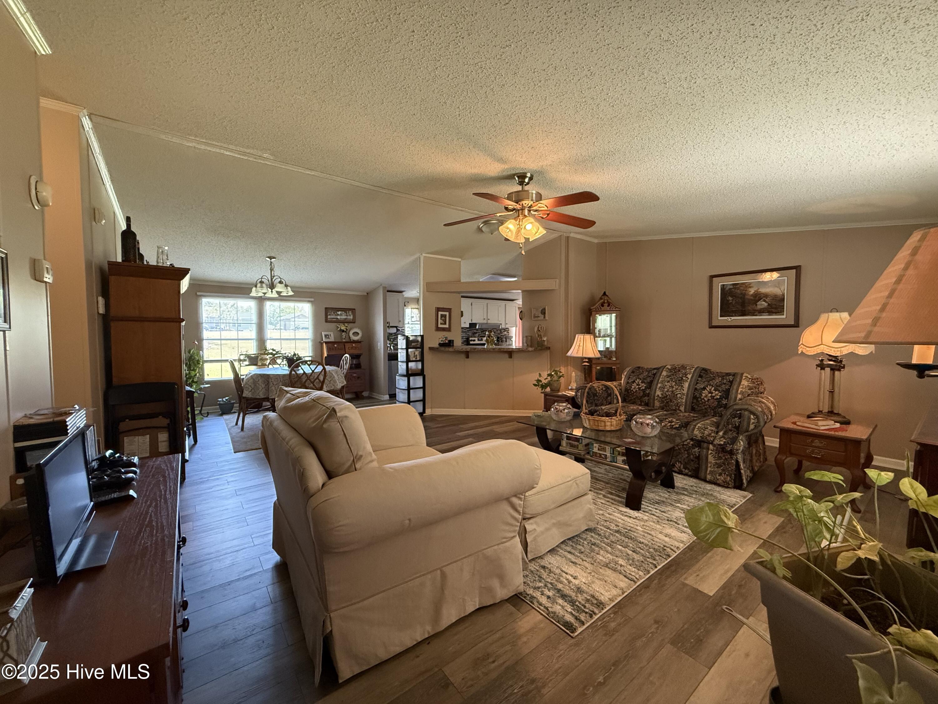 274 Norris Road Swansboro, NC 28584 - Photo 15 of 58 Living Room