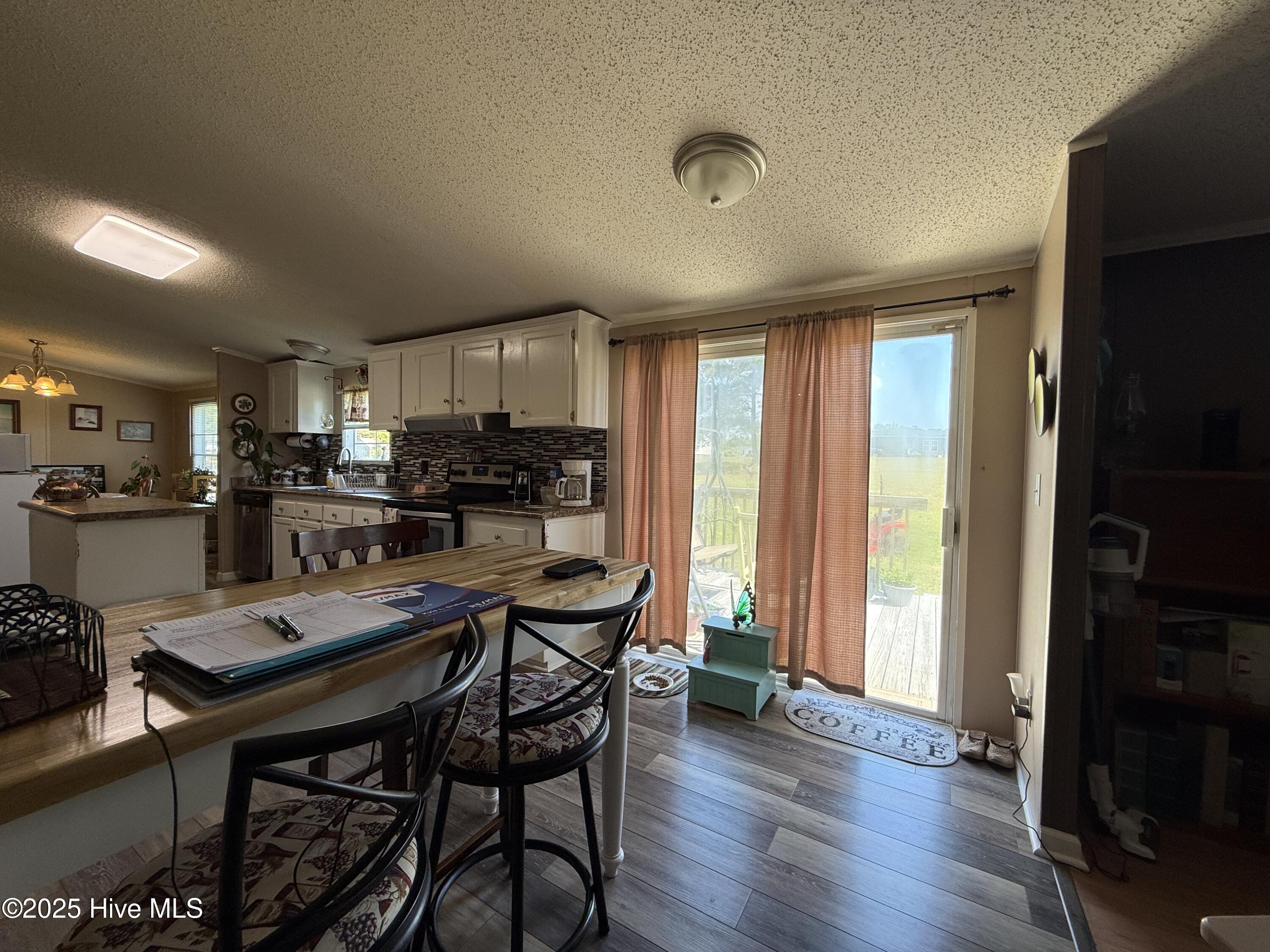 274 Norris Road Swansboro, NC 28584 - Photo 30 of 58 Kitchen