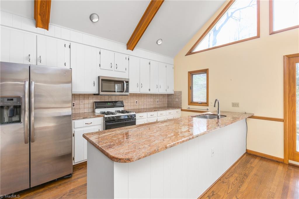 3621 Gramercy Road Greensboro, NC 27410 - Photo 12 of 45 Gallery Image 12
