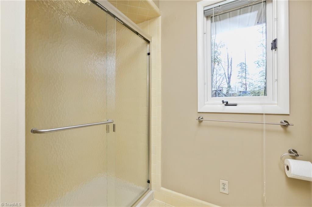 3621 Gramercy Road Greensboro, NC 27410 - Photo 26 of 45 Gallery Image 26