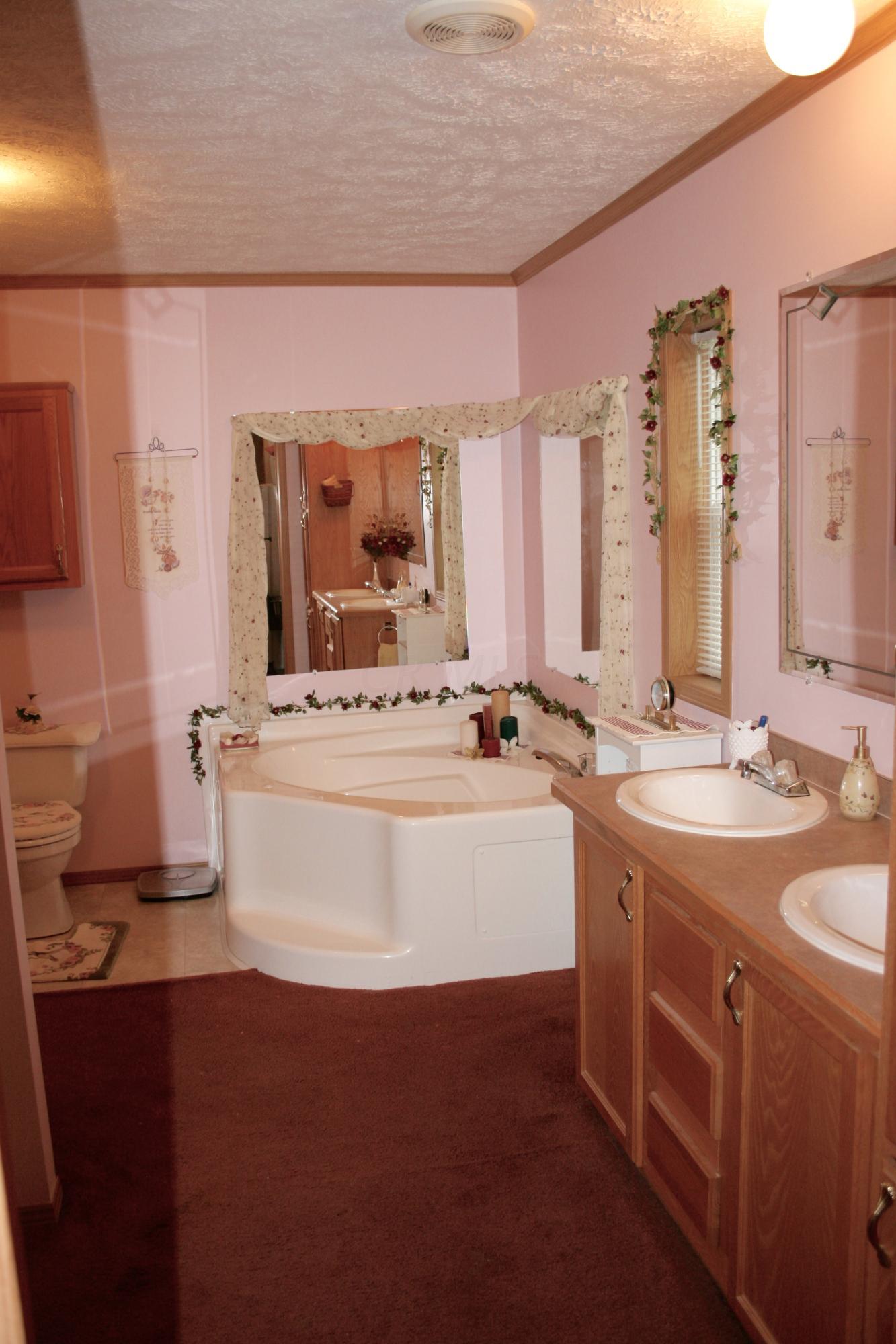 9315 Frazeysburg Road Dresden, OH 43821 - Photo 6 of 9