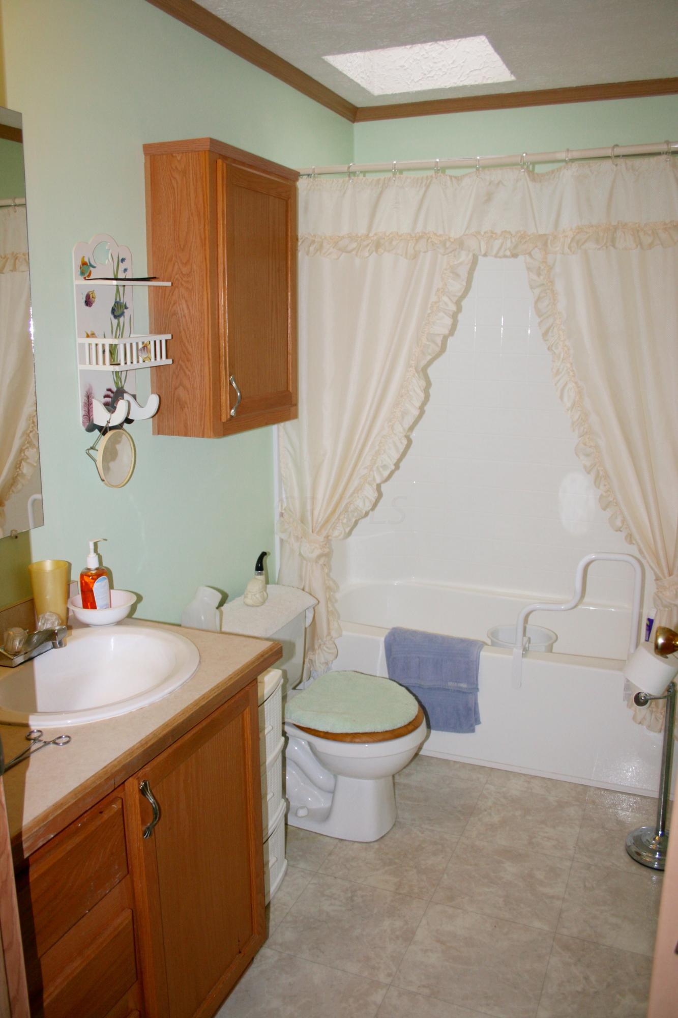 9315 Frazeysburg Road Dresden, OH 43821 - Photo 7 of 9