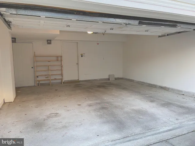 $2,950 | 4080 Fountainside Lane, Fairfax, VA 22030