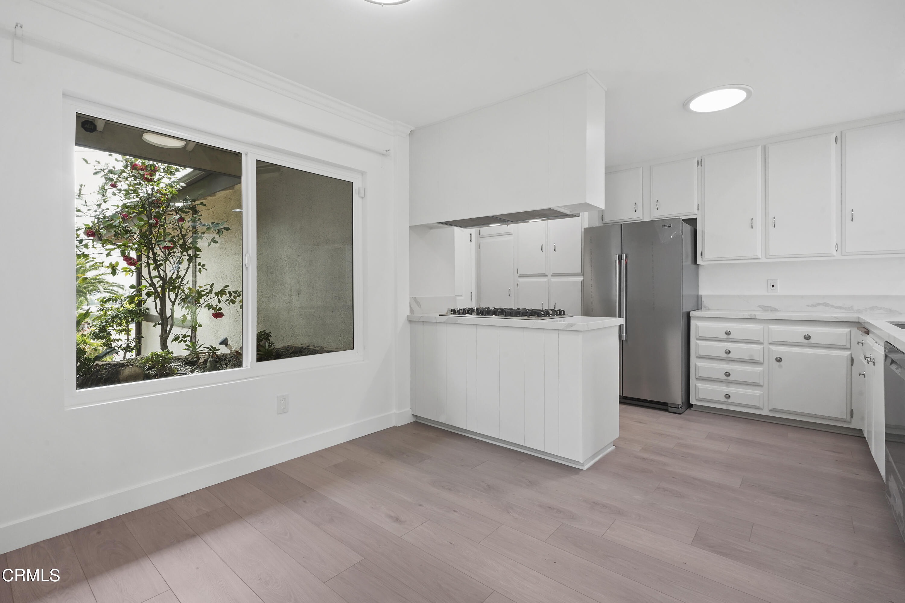 9509 Crystal View Drive Tujunga, CA 91042 - Photo 13 of 39 DSC09679