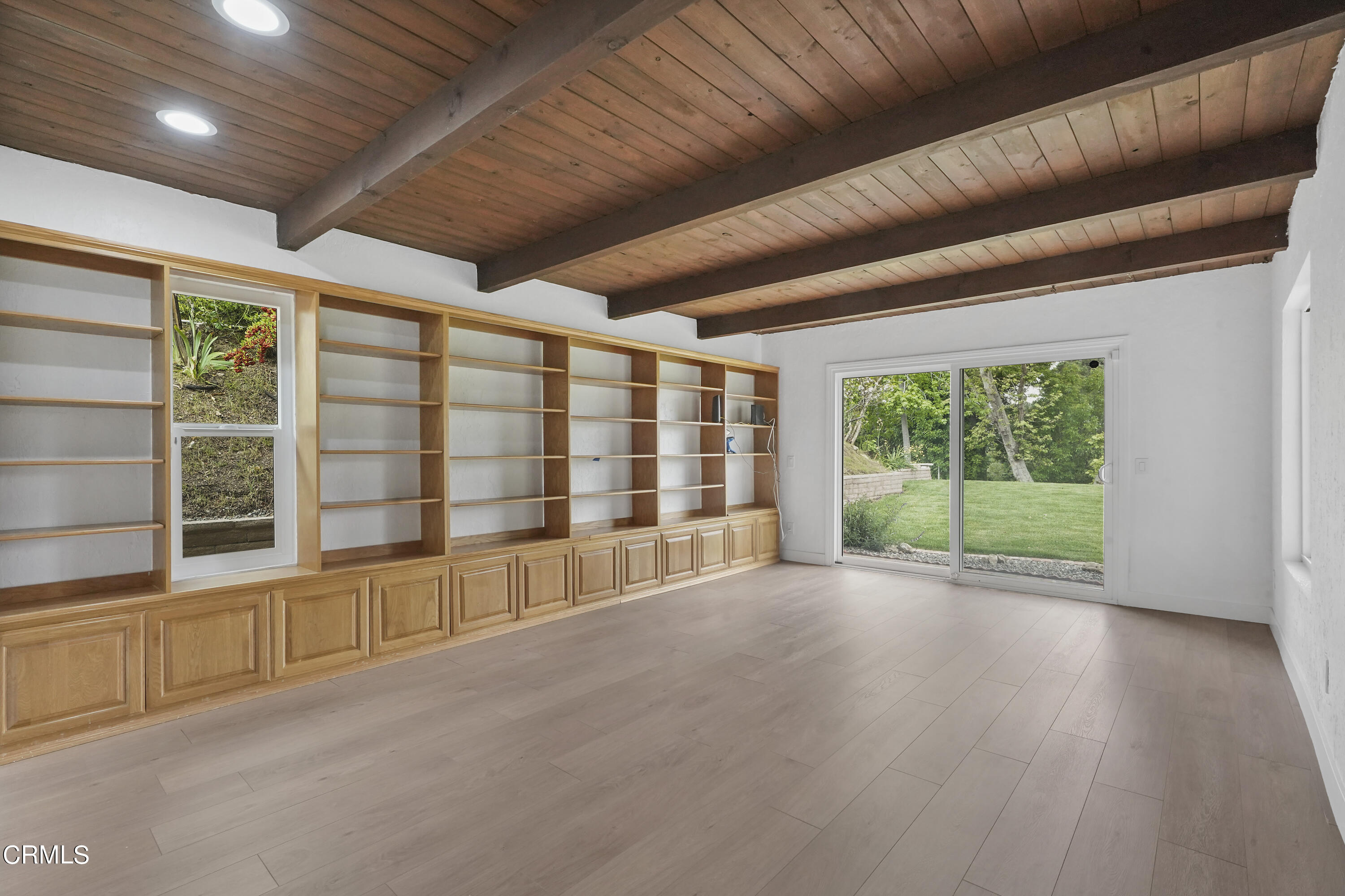 9509 Crystal View Drive Tujunga, CA 91042 - Photo 16 of 39 DSC09712