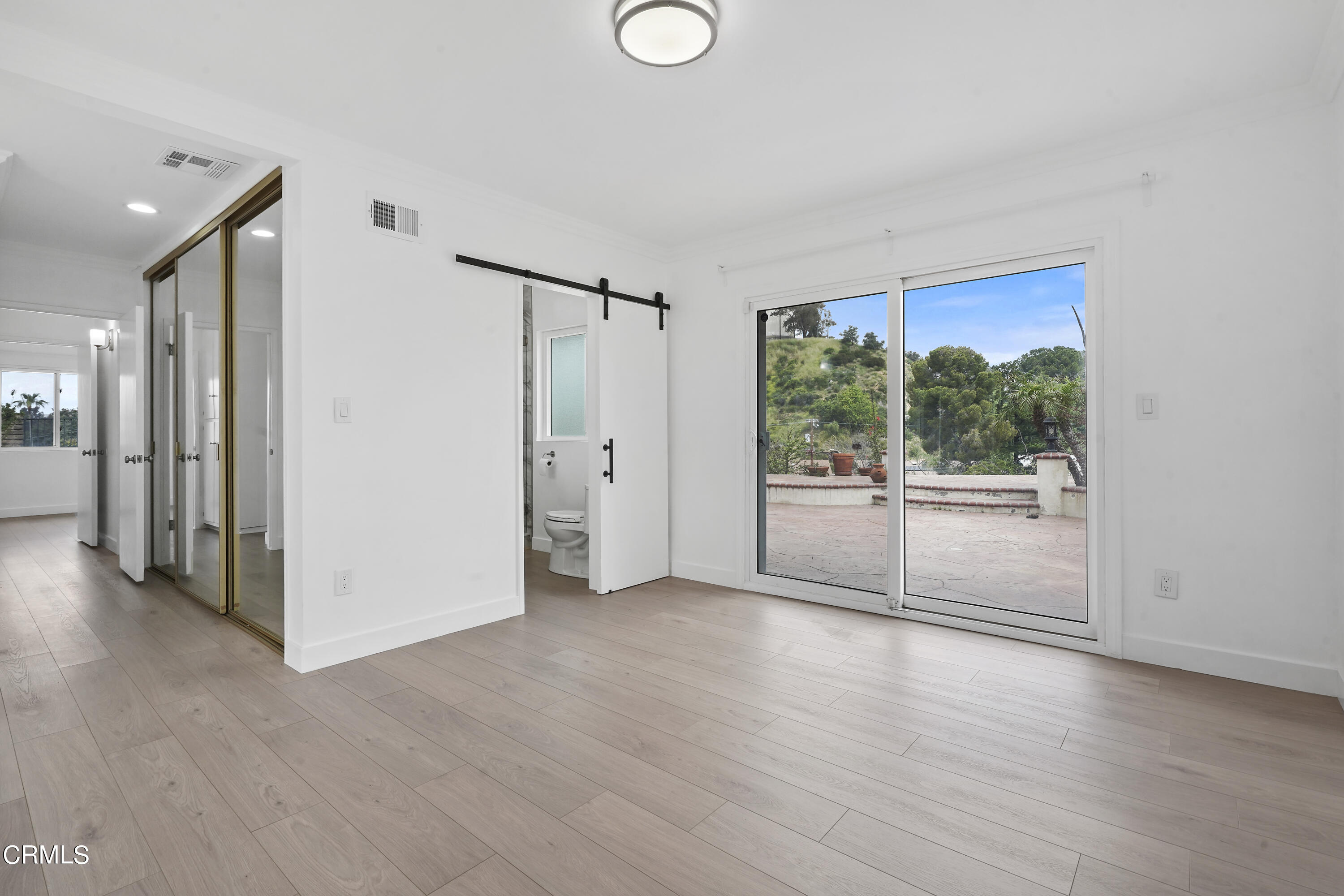 9509 Crystal View Drive Tujunga, CA 91042 - Photo 18 of 39 DSC09628