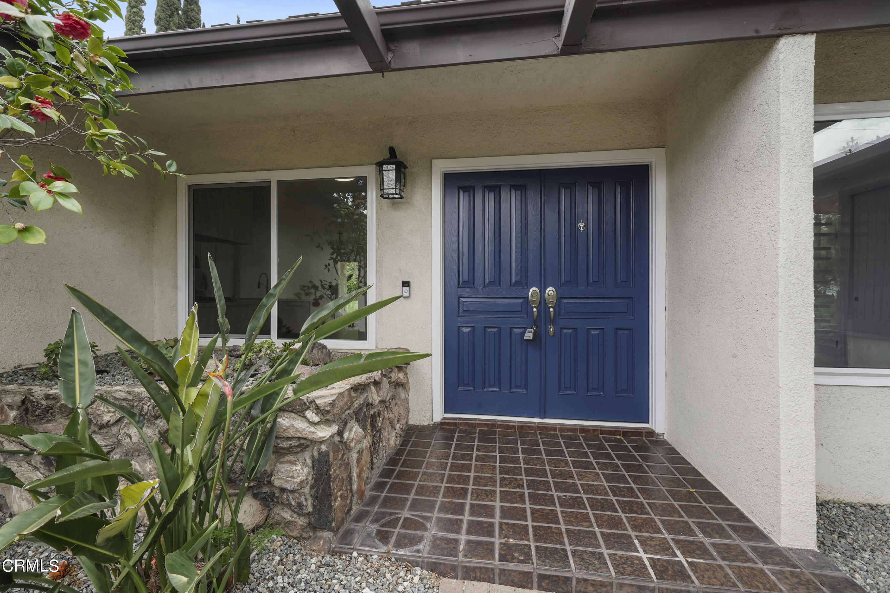 9509 Crystal View Drive Tujunga, CA 91042 - Photo 2 of 39 DSC09785