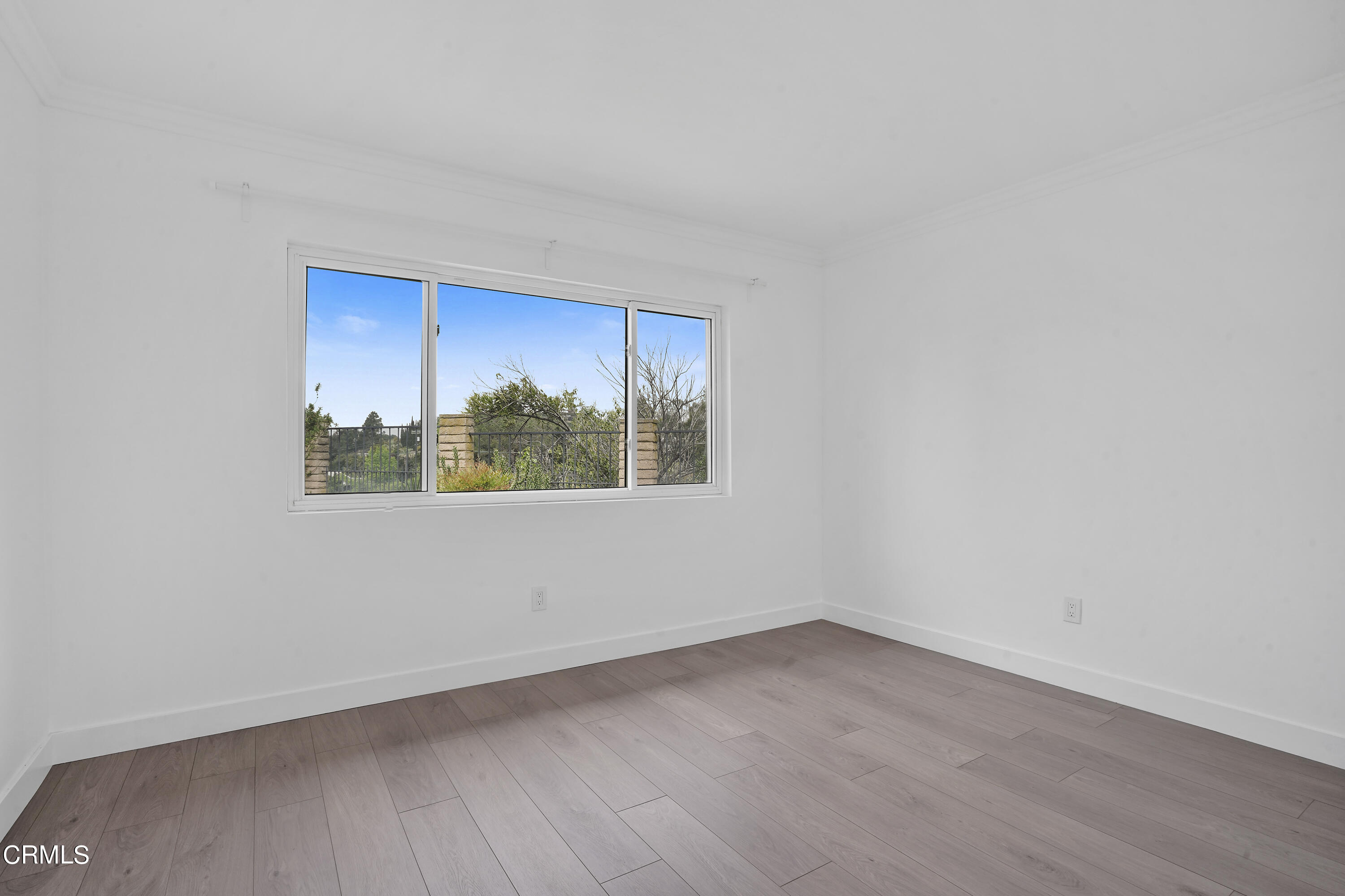 9509 Crystal View Drive Tujunga, CA 91042 - Photo 22 of 39 DSC09601