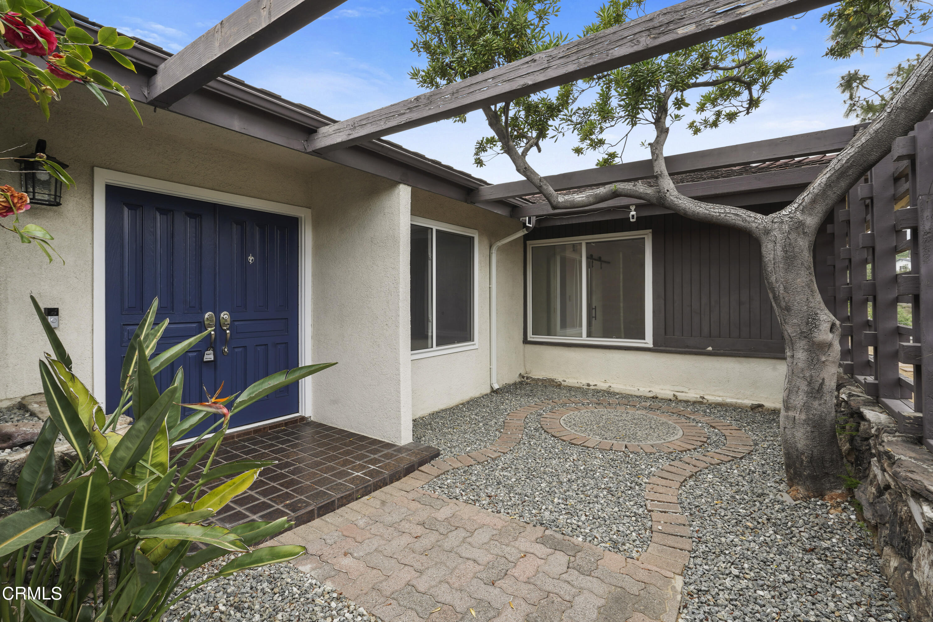 9509 Crystal View Drive Tujunga, CA 91042 - Photo 3 of 39 DSC09782