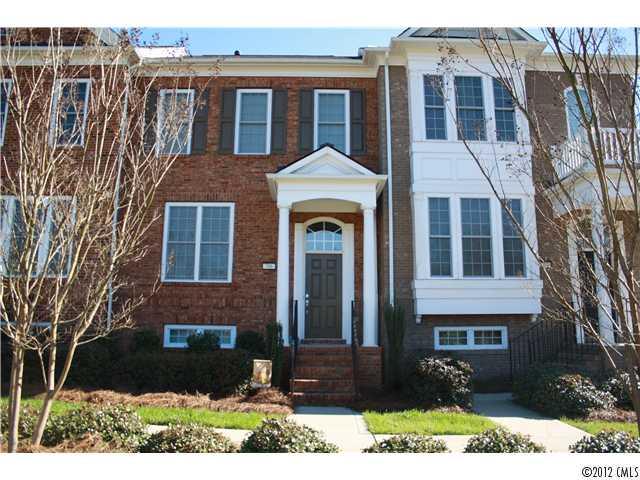706 Passage Drive, Unit 31 Fort Mill, SC 29708 - Photo 1 of 16 a front view of a house