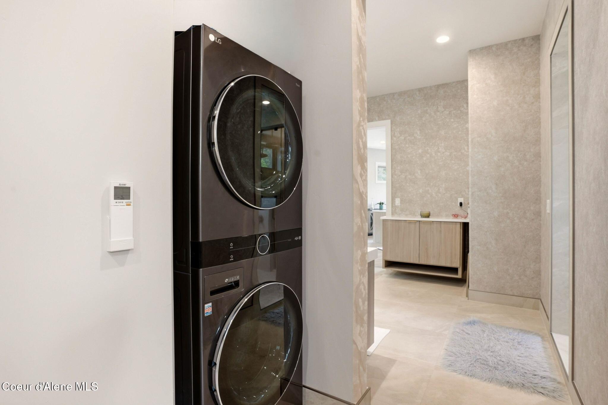 630 South 14th Street Coeur D'Alene, ID 83814 - Photo 47 of 73 Primary washer and dryer