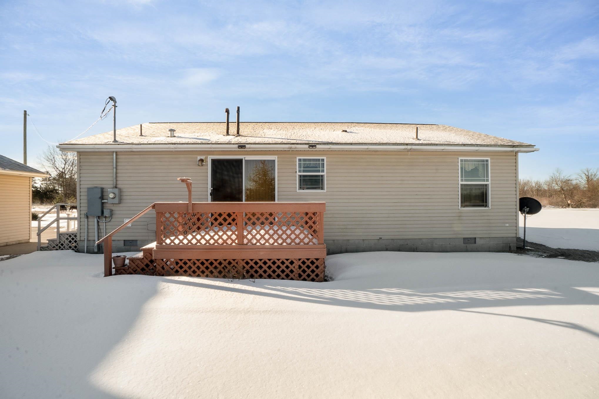 6048 West Remick Road Blanchard, MI 49310 - Photo 7 of 26