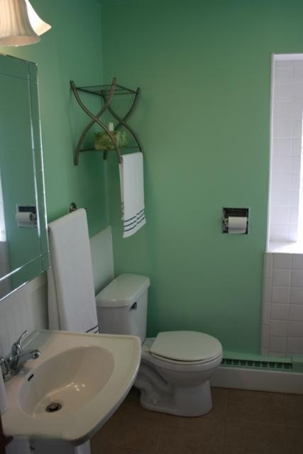 3553 O'Brien Road Southwest Grand Rapids, MI 49534 - Photo 11 of 15 Bathroom