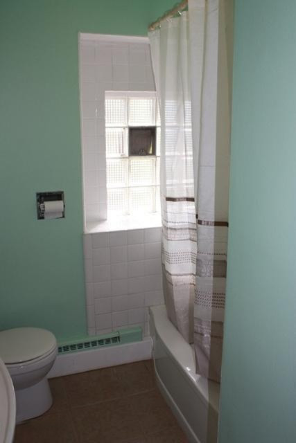3553 O'Brien Road Southwest Grand Rapids, MI 49534 - Photo 12 of 15 View 2 of Bathroom