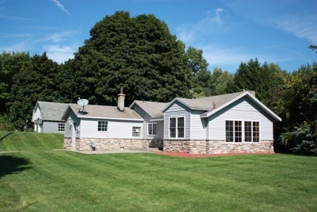 3553 O'Brien Road Southwest Grand Rapids, MI 49534 - Photo 2 of 15 009