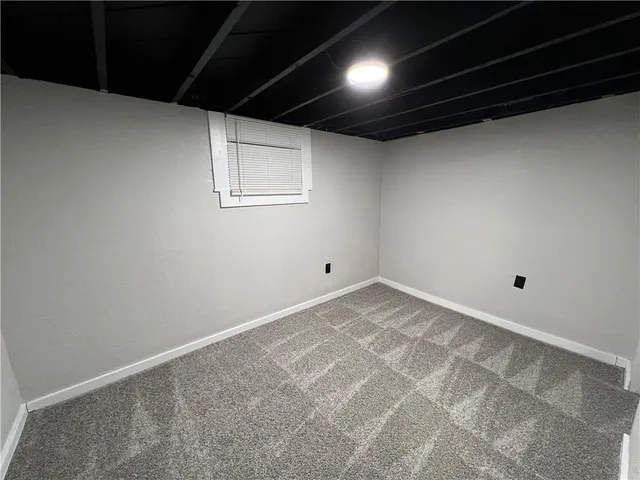 $185,000 | 572 South Crescent Avenue, Independence, MO 64053