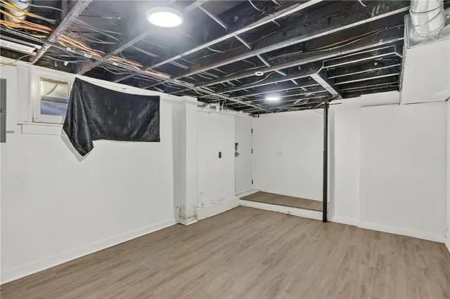 $185,000 | 572 South Crescent Avenue, Independence, MO 64053