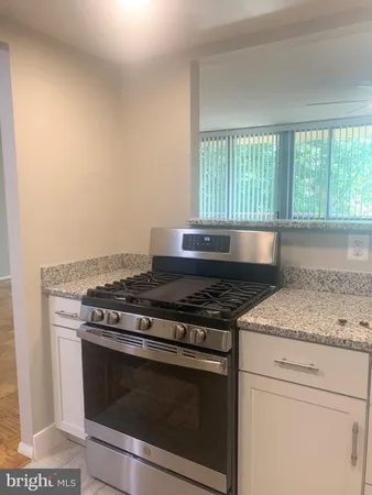 $1,750 | 5353 Columbia Pike, Unit 606, Arlington, VA 22204