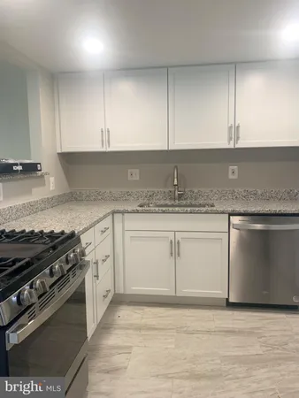 $1,750 | 5353 Columbia Pike, Unit 606, Arlington, VA 22204