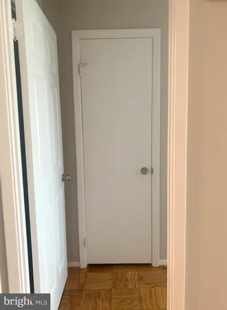 $1,750 | 5353 Columbia Pike, Unit 606, Arlington, VA 22204