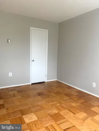 $1,750 | 5353 Columbia Pike, Unit 606, Arlington, VA 22204