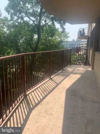 $1,750 | 5353 Columbia Pike, Unit 606, Arlington, VA 22204