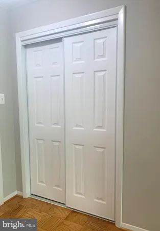 $1,750 | 5353 Columbia Pike, Unit 606, Arlington, VA 22204