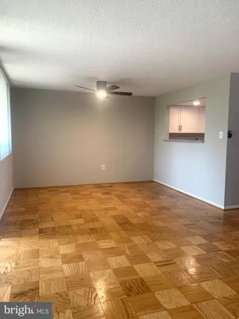 $1,750 | 5353 Columbia Pike, Unit 606, Arlington, VA 22204