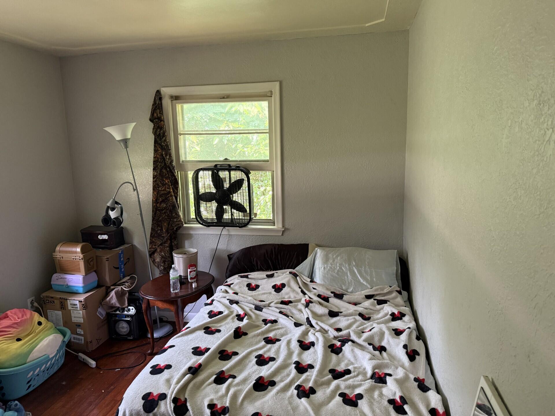 3201 South Meridian Road Jackson, MI 49203 - Photo 11 of 13 Mer bed 2
