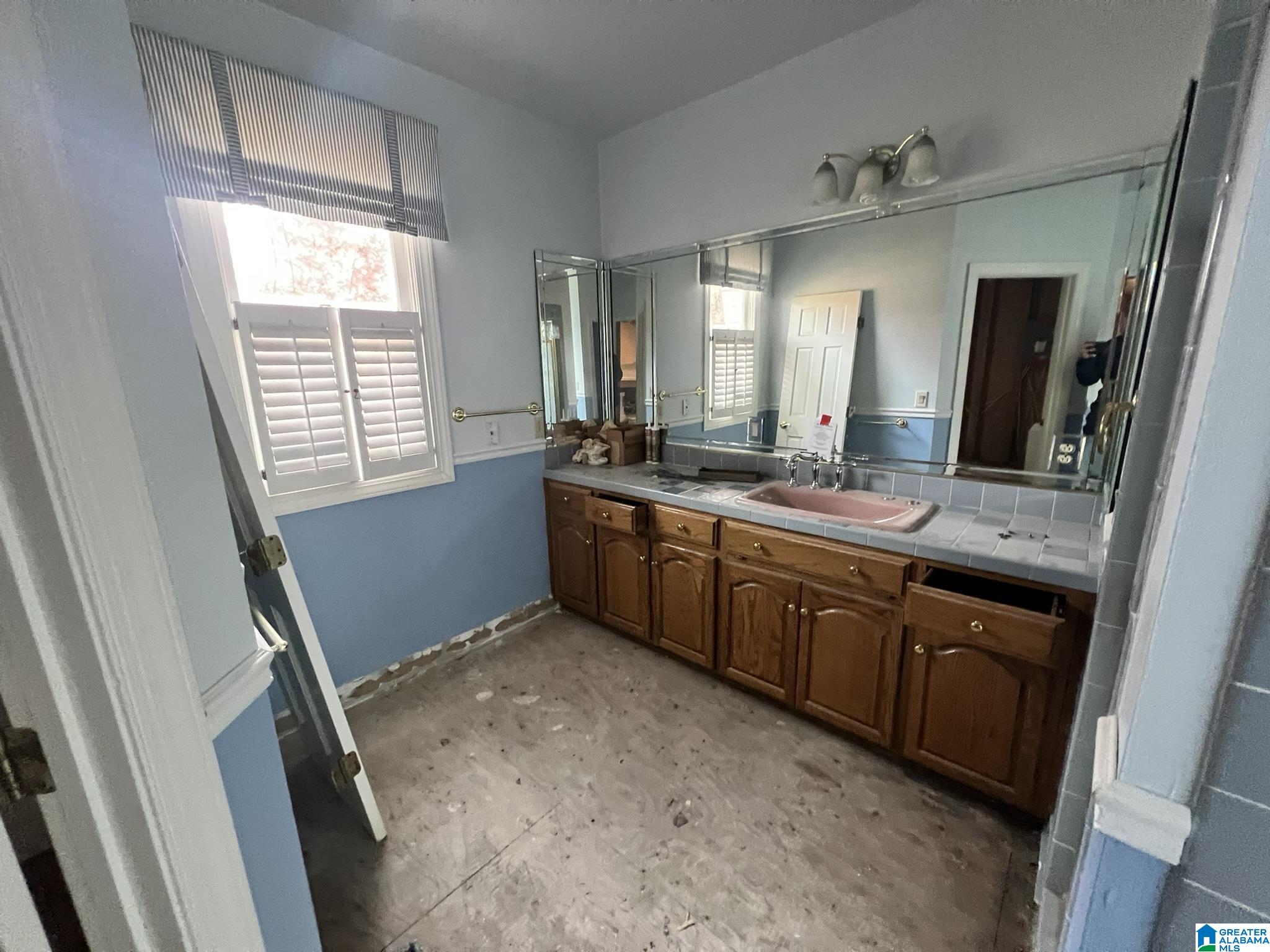 888 Rock Springs Road Warrior, AL 35180 - Photo 3 of 26