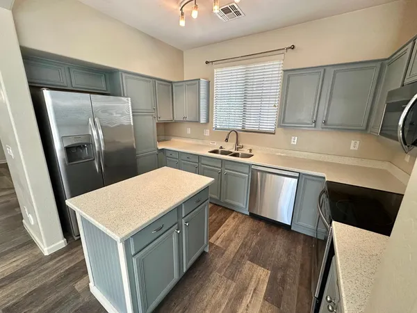 $2,200 | 1912 East Loma Vista Street, Gilbert, AZ 85295