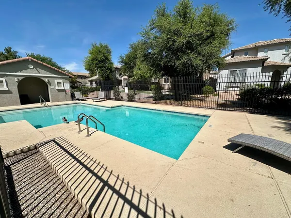 $2,200 | 1912 East Loma Vista Street, Gilbert, AZ 85295