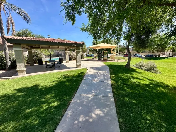 $2,200 | 1912 East Loma Vista Street, Gilbert, AZ 85295