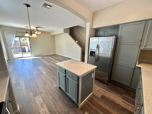 $2,200 | 1912 East Loma Vista Street, Gilbert, AZ 85295