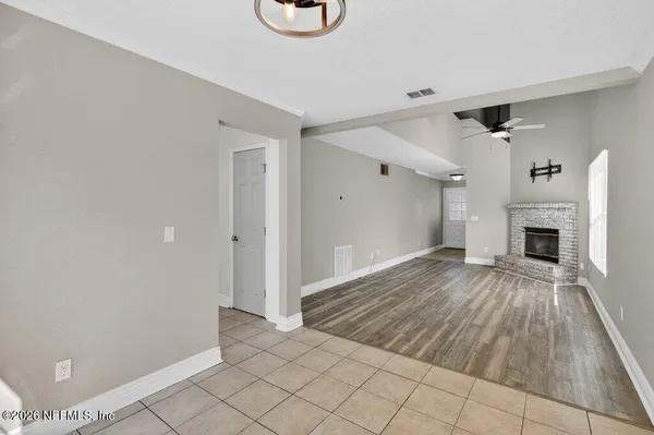 $2,100 | 518 Tuxedo Court, Jacksonville, FL 32225