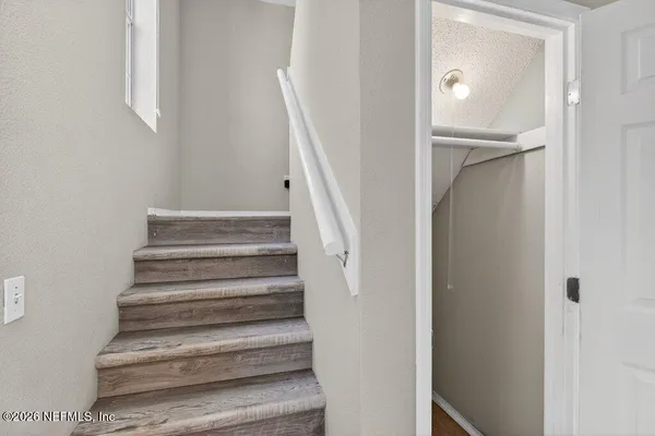 $2,100 | 518 Tuxedo Court, Jacksonville, FL 32225