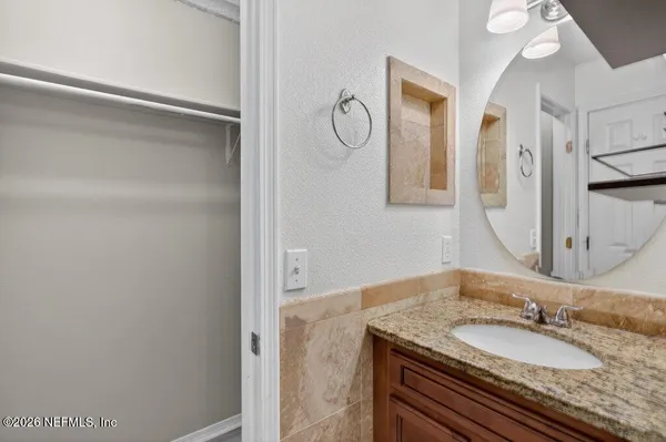 $2,100 | 518 Tuxedo Court, Jacksonville, FL 32225