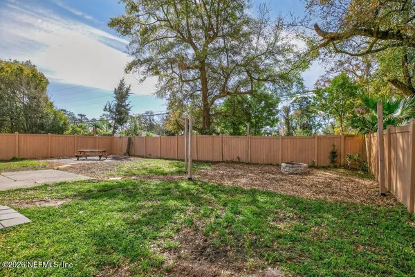 $2,100 | 518 Tuxedo Court, Jacksonville, FL 32225