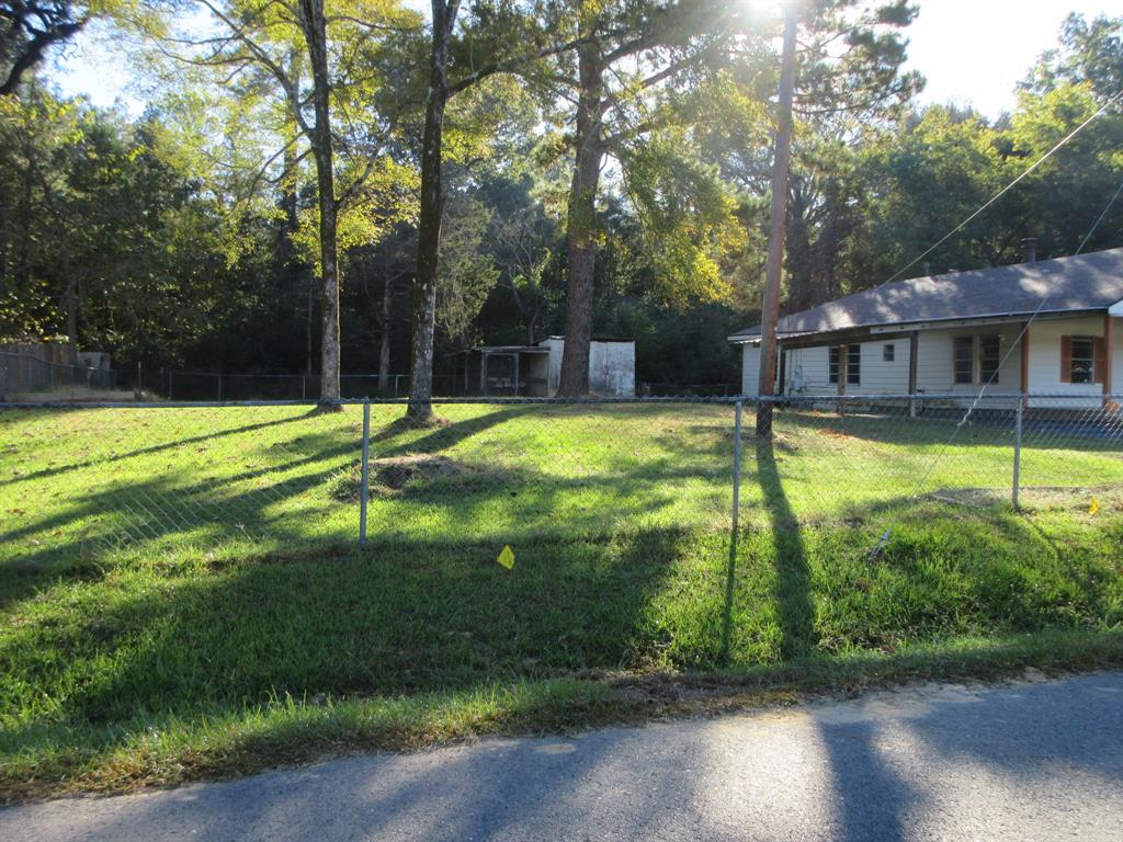 1021 Scarpengo Road Shreveport, LA 71107 - Photo 19 of 22 a view of a house with pool