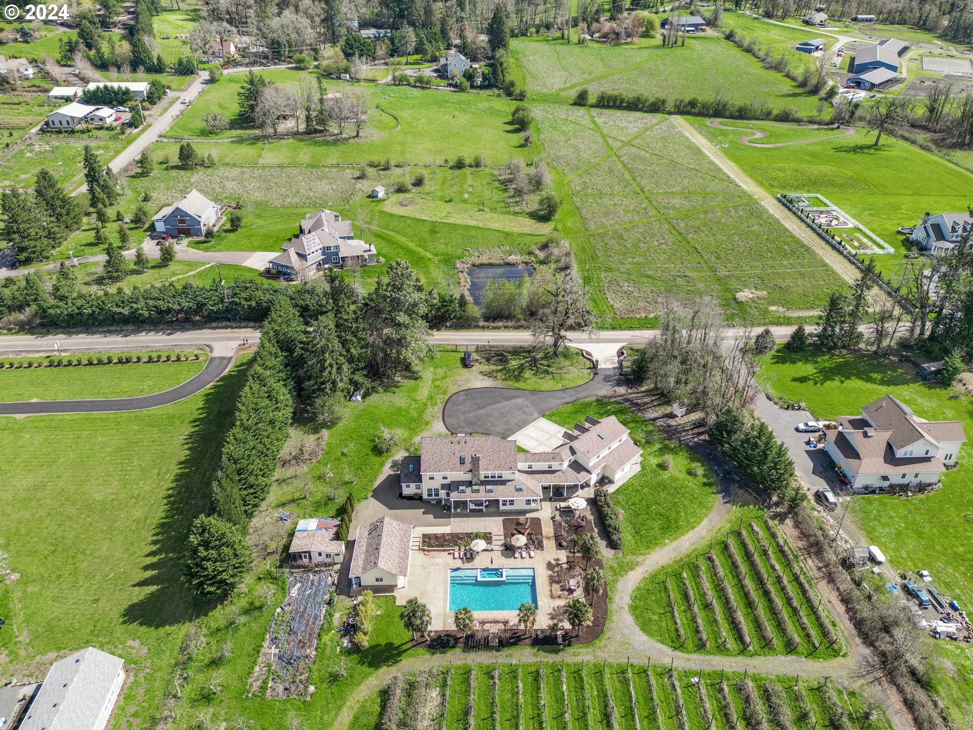 29115 Southwest Mountain Road West Linn, OR 97068 - Photo 45 of 48 Gallery Image 45