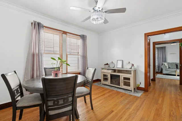 $279,900 | 1536 Kenilworth Avenue, Berwyn, IL 60402